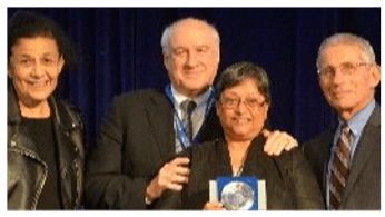 Prof Quarraisha Abdool Karim receives the prestigious 2018 Ward Cates Spirit award